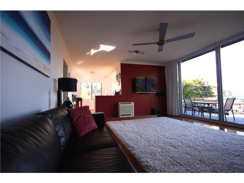 8 Tangara Road, Mount Nelson TAS 7007