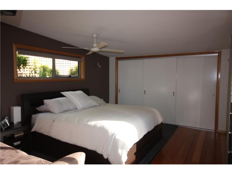 8 Tangara Road, Mount Nelson TAS 7007