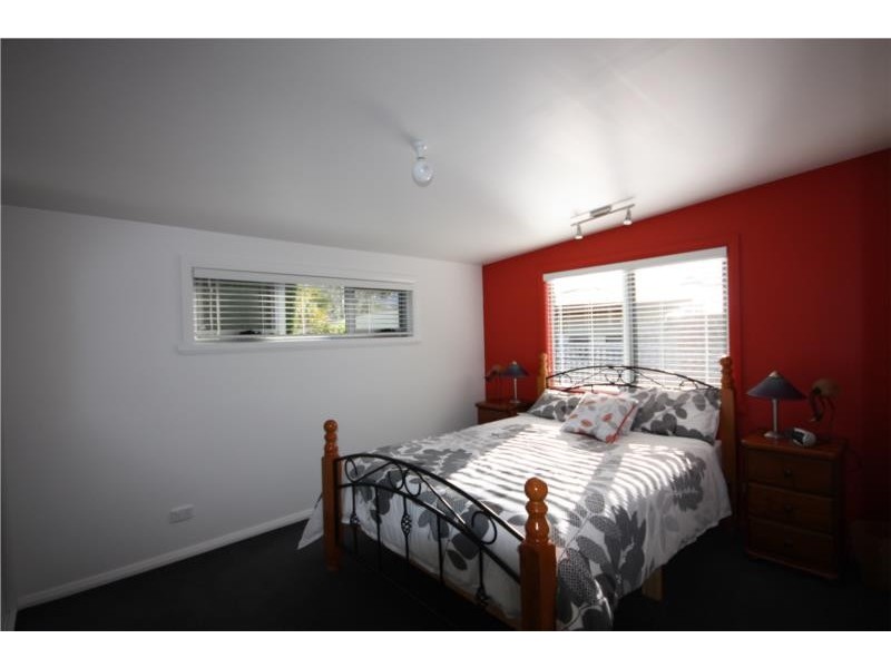 8 Tangara Road, Mount Nelson TAS 7007