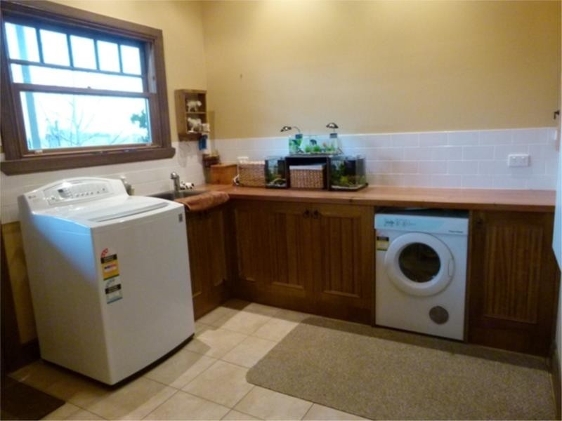 410 Old Sale Road, Drouin West VIC 3818