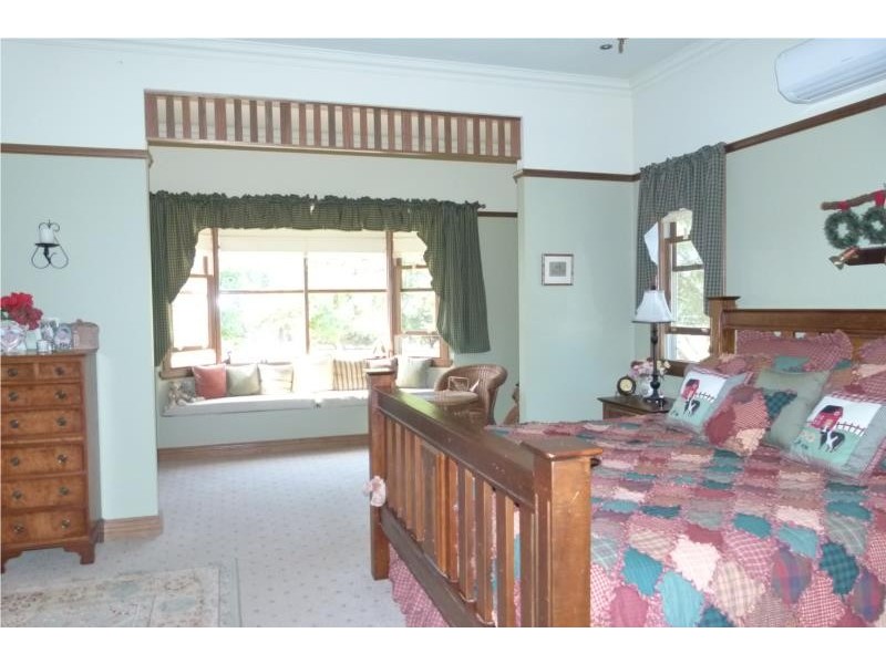 410 Old Sale Road, Drouin West VIC 3818