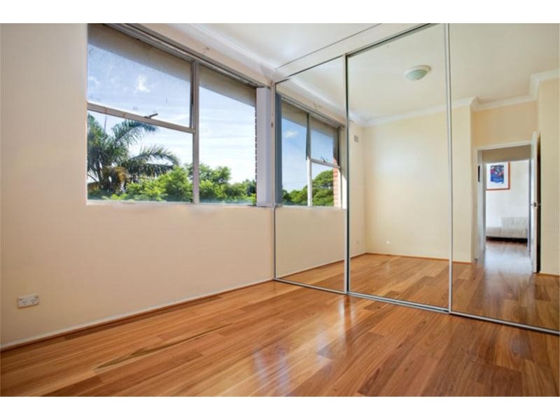 77 Hawthorne Parade, Haberfield NSW 2045