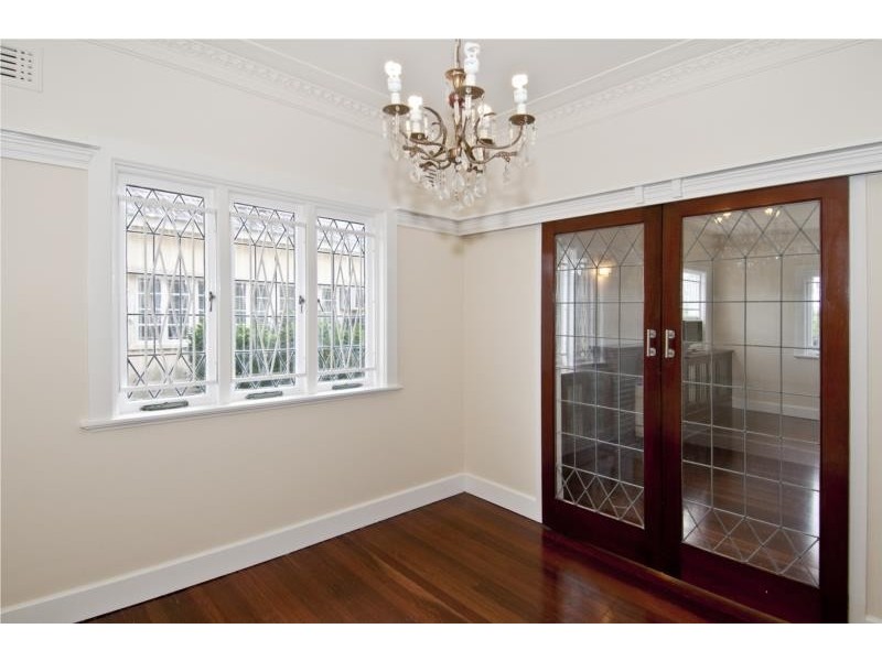 499 Old Cleveland Road, Camp Hill QLD 4152