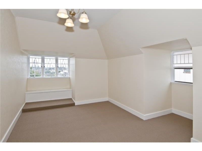 499 Old Cleveland Road, Camp Hill QLD 4152