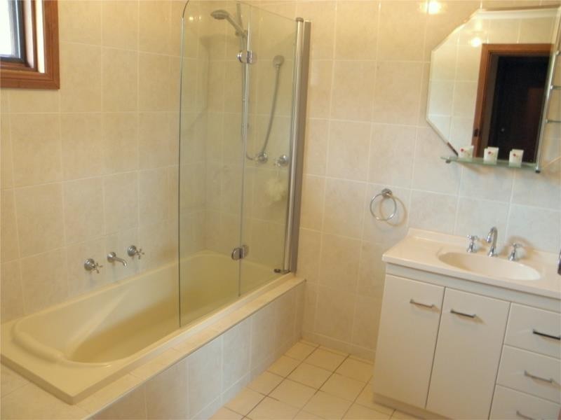 22 Tay Court, Banksia Park SA 5091