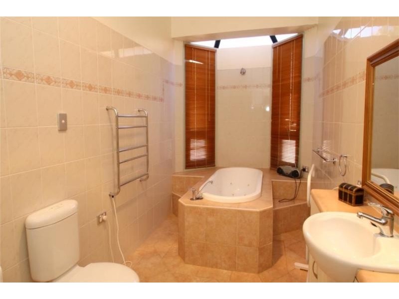 5 Cecelia Street, Hove SA 5048