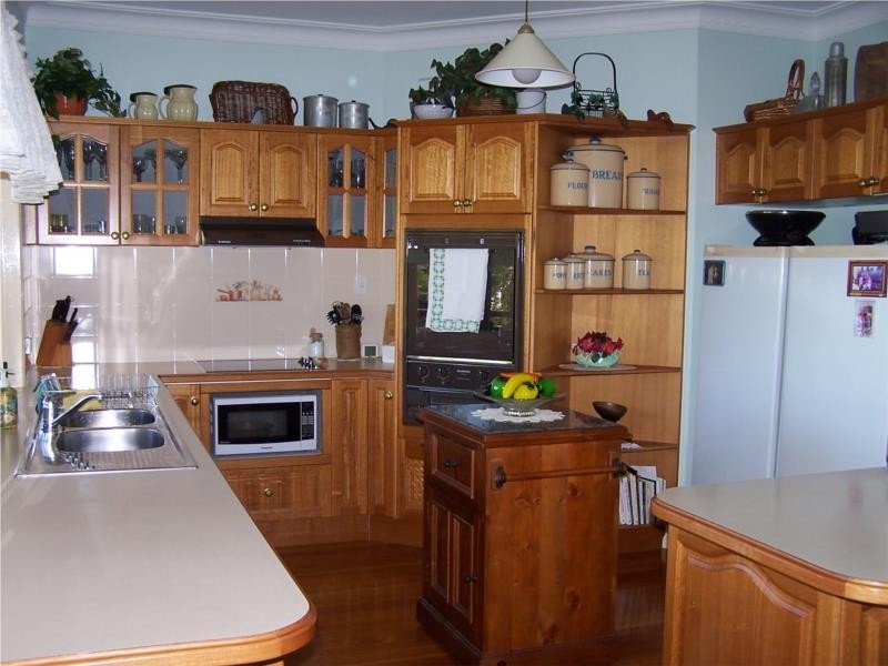 12 Chauvel Court, Boyne Island QLD 4680