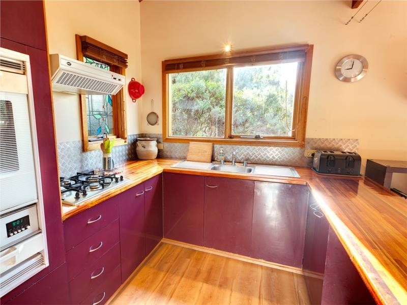 65 Liverpool Crescent, West Hobart TAS 7000