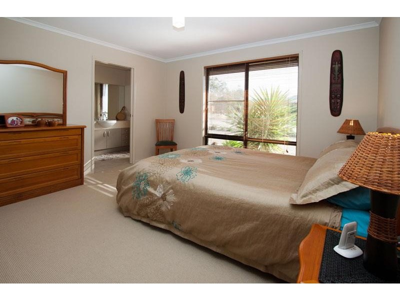 65 Parkridge Drive, Withcott QLD 4352