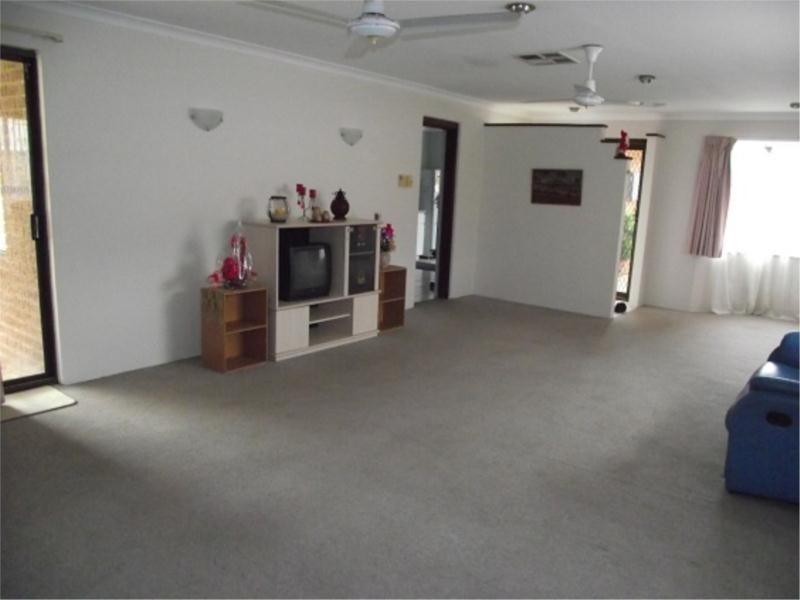 13 Wilga Street, Maddington WA 6109