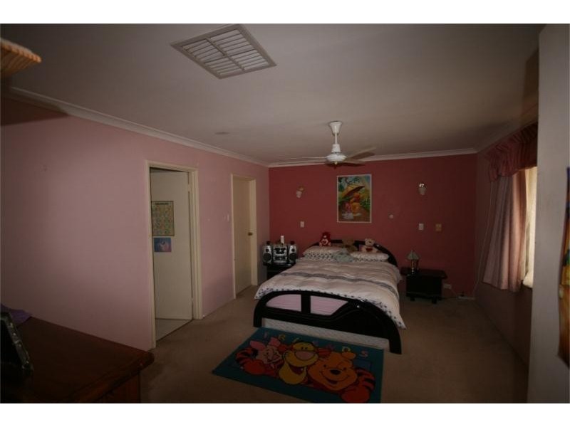 13 Wilga Street, Maddington WA 6109