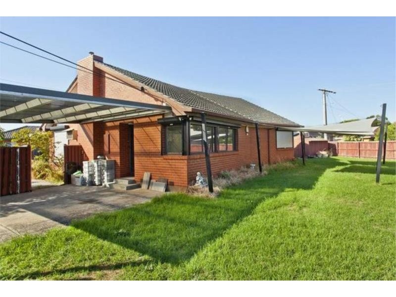 63 The Crossway, Keilor East VIC 3033