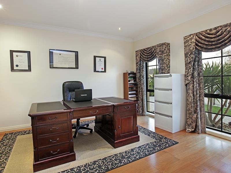 74 Coakley Crescent, Lovely Banks VIC 3221