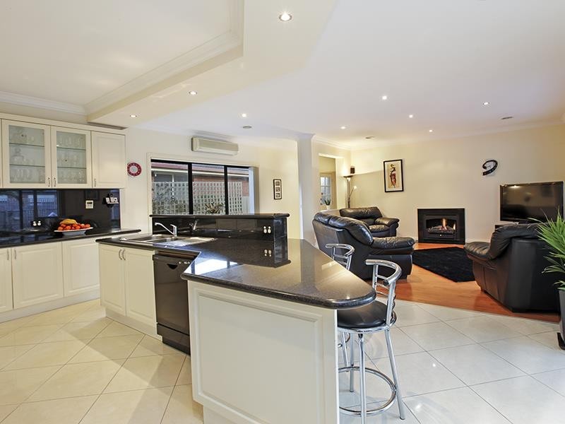 74 Coakley Crescent, Lovely Banks VIC 3221