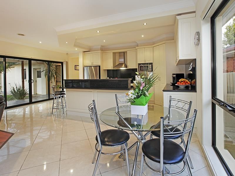 74 Coakley Crescent, Lovely Banks VIC 3221