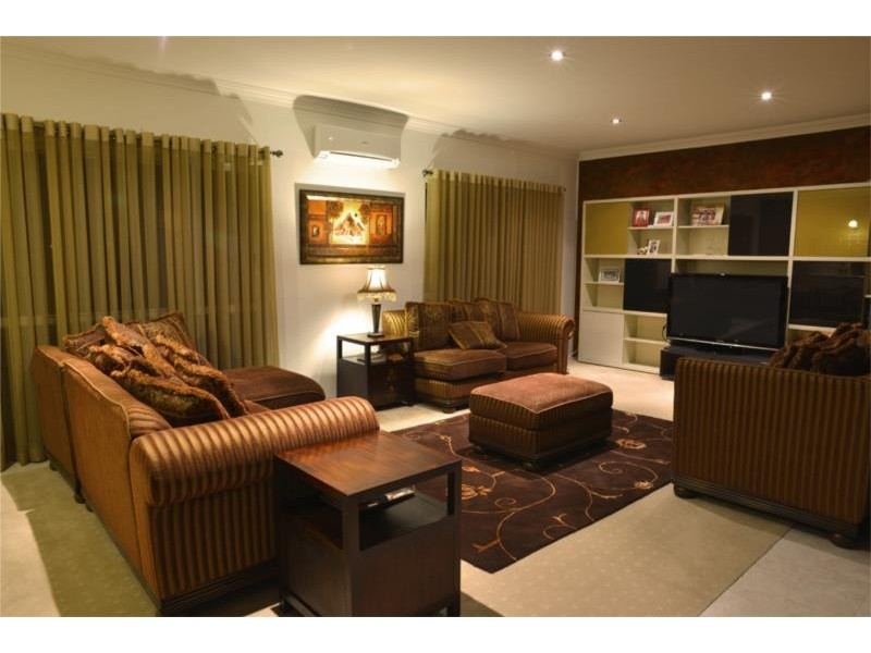 23 Bernborough Place, Bridgeman Downs QLD 4035