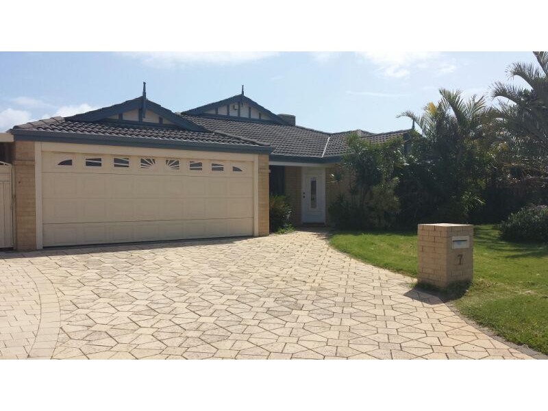 7 Delray Mews, Iluka WA 6028