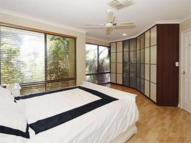 7 Delray Mews, Iluka WA 6028