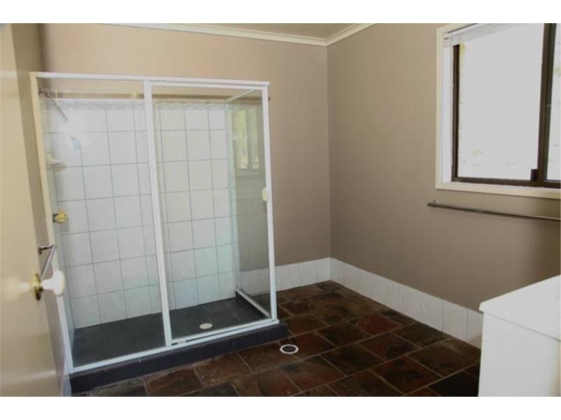 12 Amy Drive, Laidley Heights QLD 4341