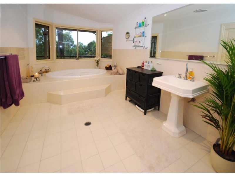 56 Curtis Place, Anstead QLD 4070