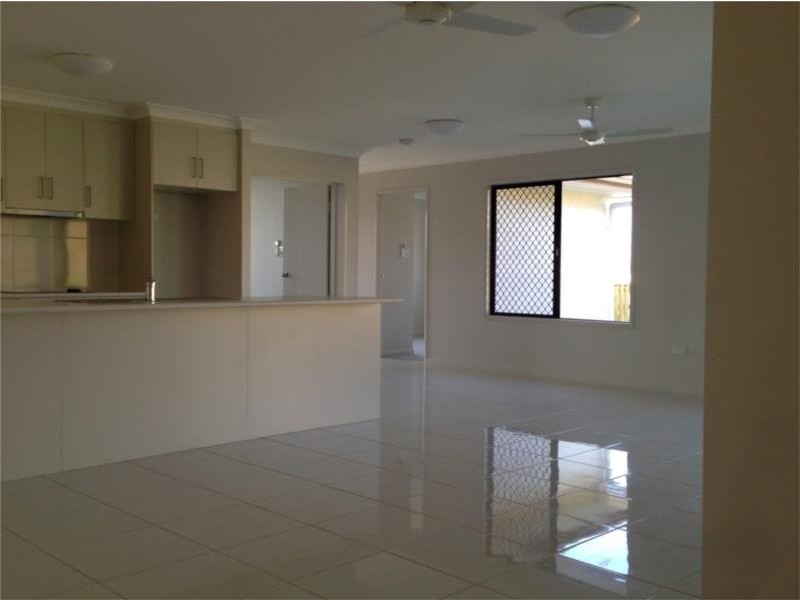 1 Girraween Avenue, Douglas QLD 4814