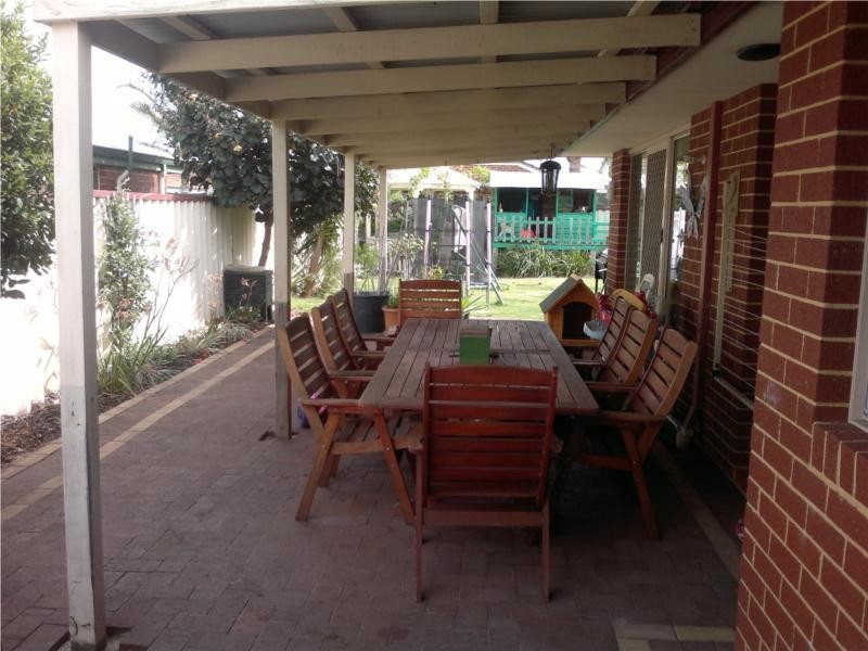 19 Arnhem Court, Ballajura WA 6066