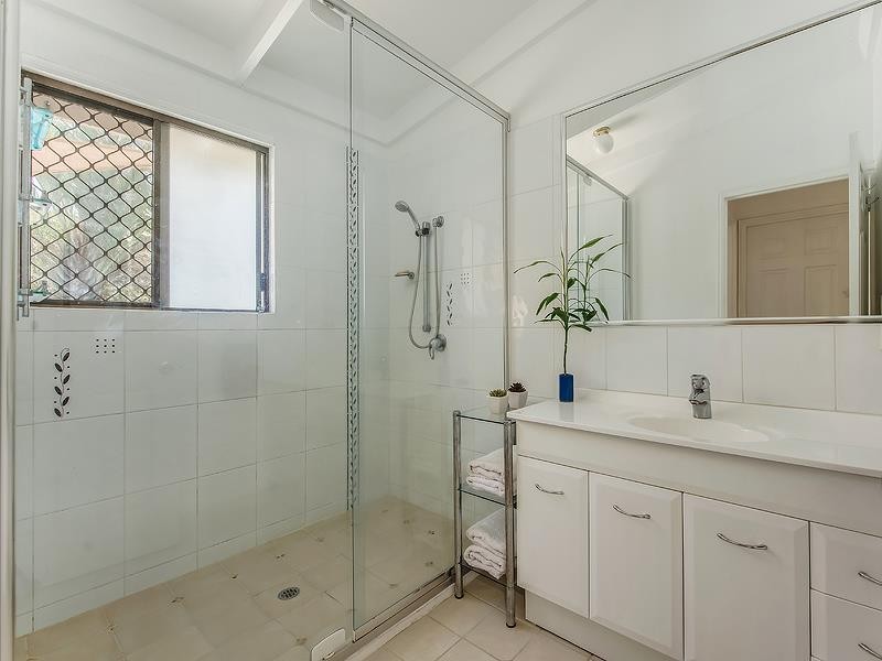 48 Avocado Crescent, Bli Bli QLD 4560