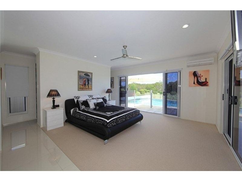 38 Bisdee Street, Coral Cove QLD 4670
