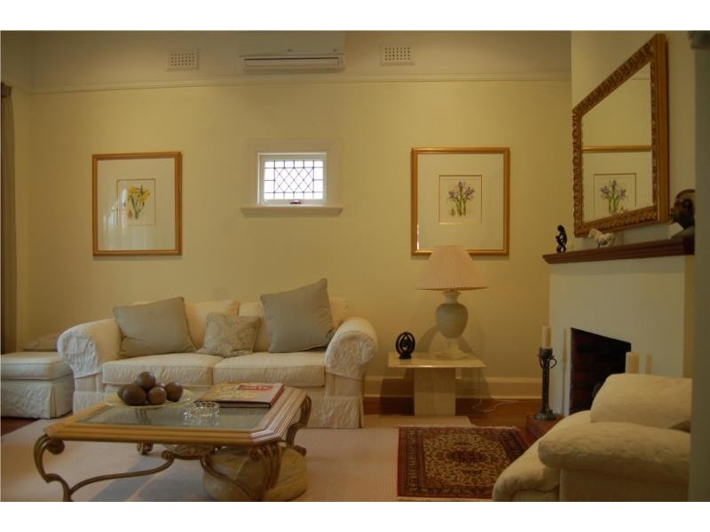 24 Pangbourne Street, Wembley WA 6014