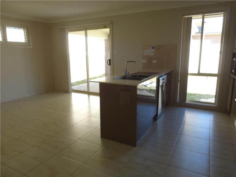 128 Brittania Drive, Watanobbi NSW 2259