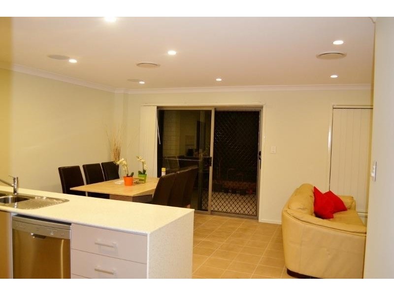 143 Junction Road, Morningside QLD 4170