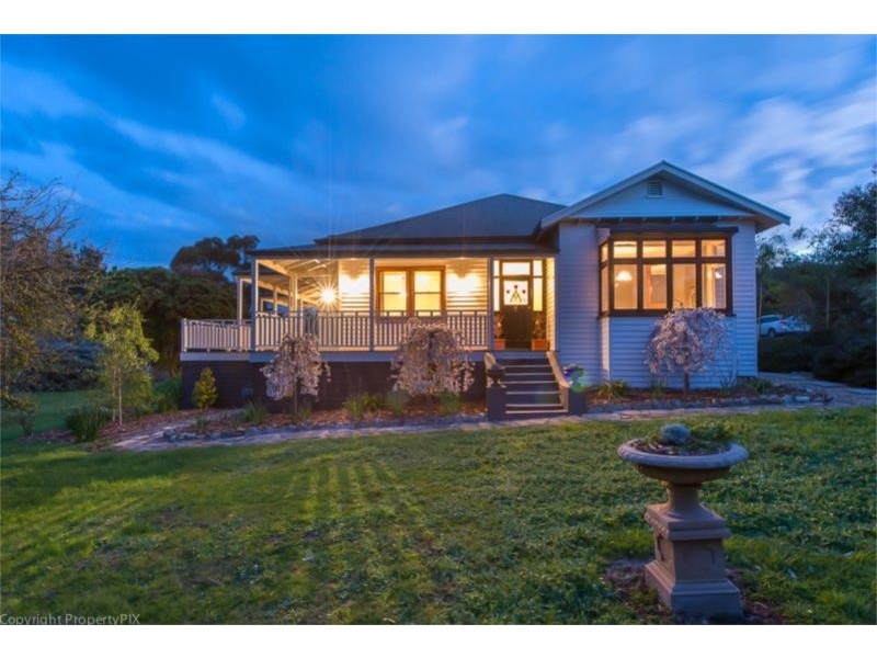 386 Clifton Beach Road, Clifton Beach TAS 7020