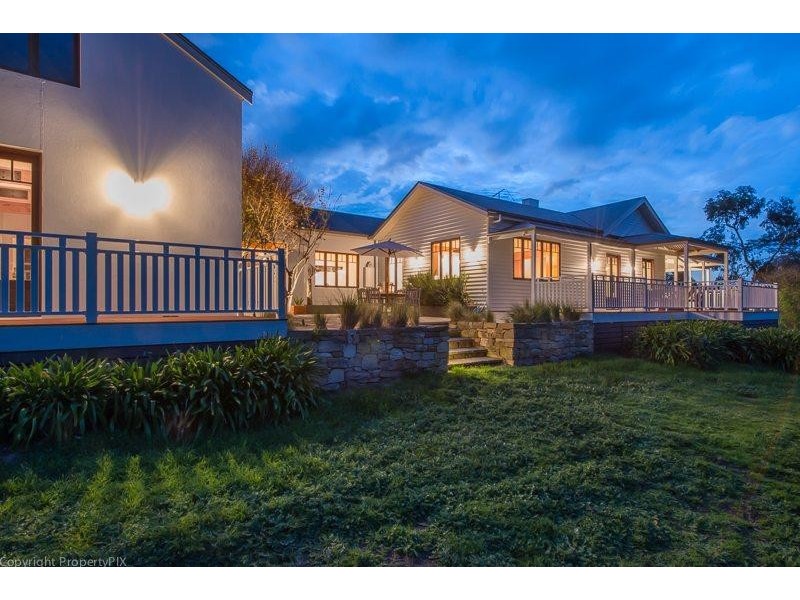 386 Clifton Beach Road, Clifton Beach TAS 7020