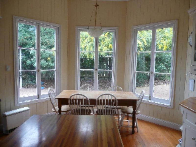 1 Robinson St, North Toowoomba QLD 4350