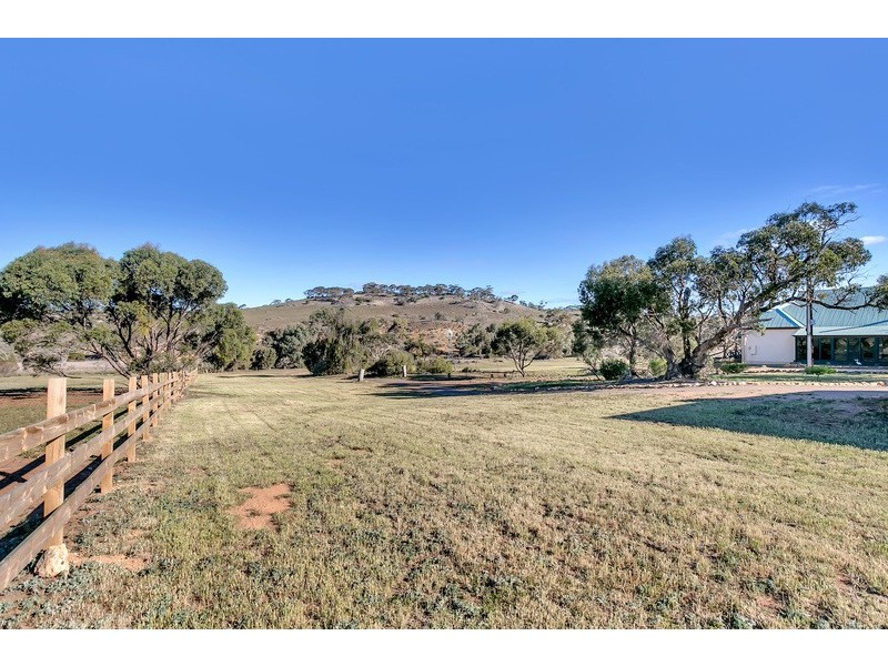 7952 Murraylands Road, Black Hill SA 5353