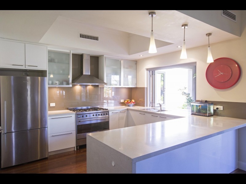 15 PRINCESS ROAD, Doubleview WA 6018