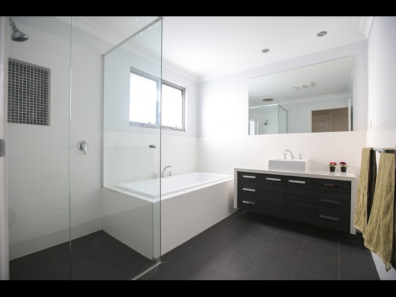 15 PRINCESS ROAD, Doubleview WA 6018