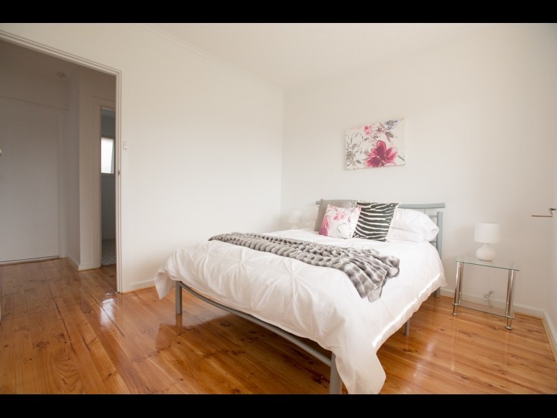 8 Grant Avenue, Gilles Plains SA 5086