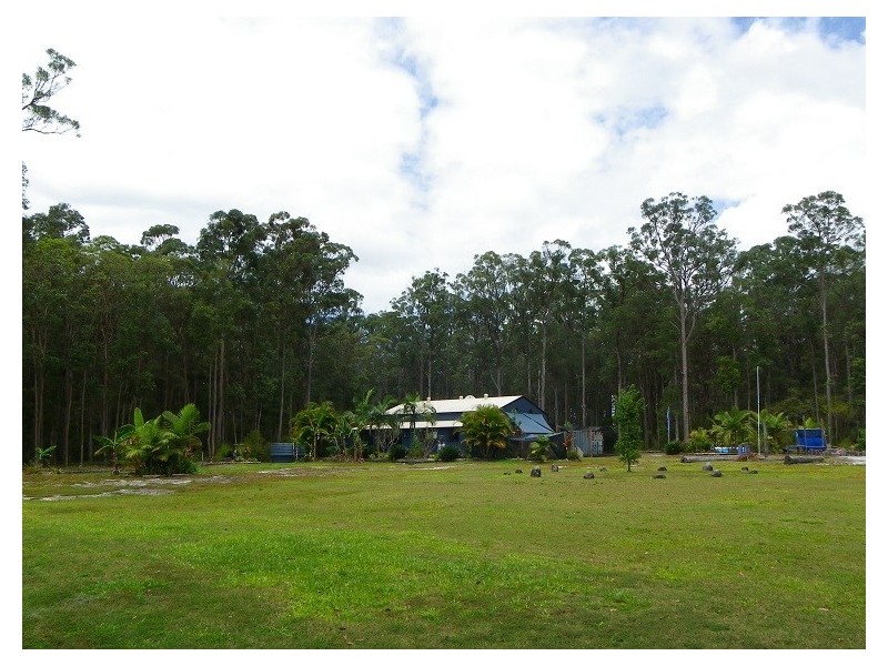 69 Hempsall Road, Cootharaba QLD 4565