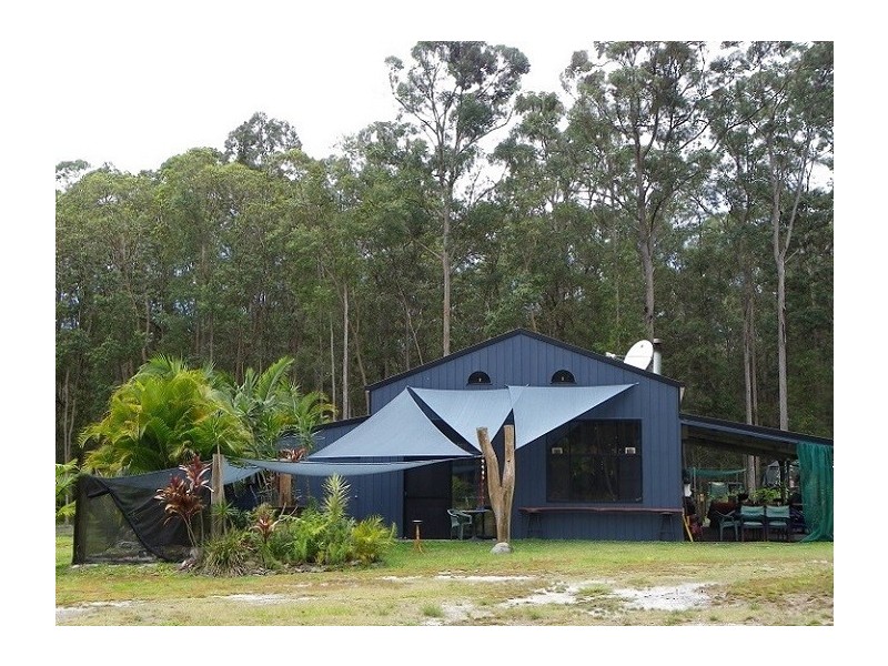 69 Hempsall Road, Cootharaba QLD 4565