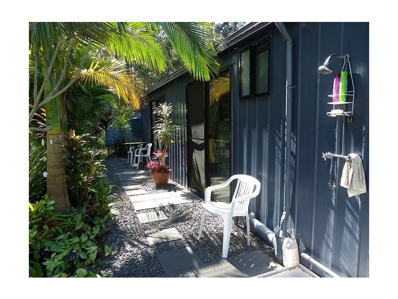 69 Hempsall Road, Cootharaba QLD 4565