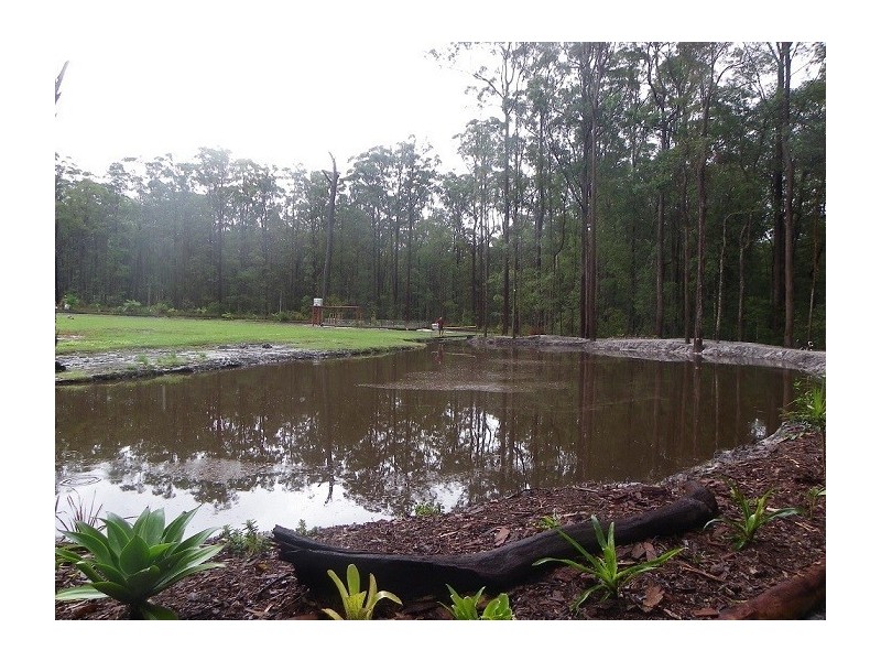 69 Hempsall Road, Cootharaba QLD 4565