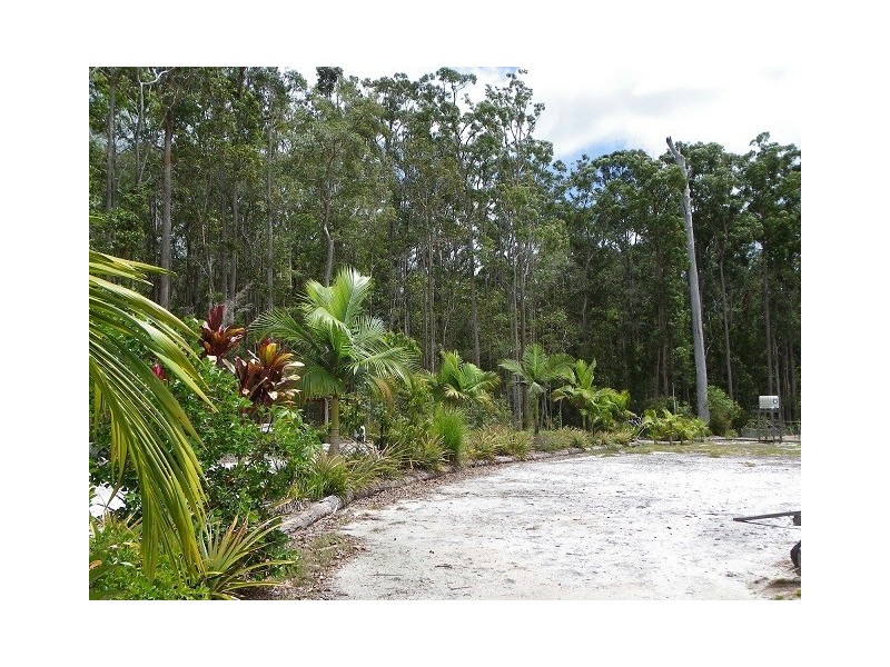 69 Hempsall Road, Cootharaba QLD 4565