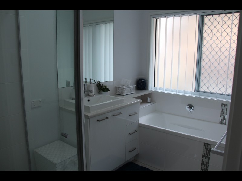 8 Tallaroon Street, Shailer Park QLD 4128