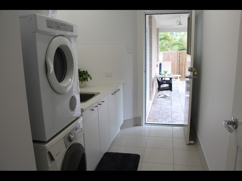 8 Tallaroon Street, Shailer Park QLD 4128