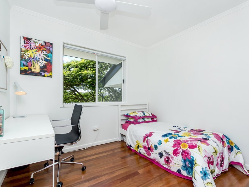 36 Ringrose Street, Stafford Heights QLD 4053