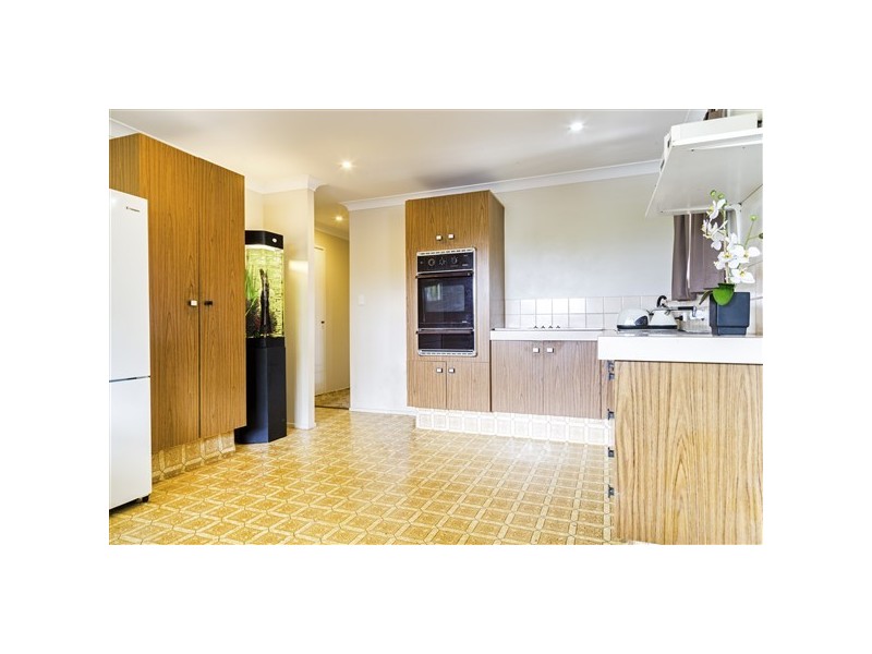 112 Bamboo Avenue, Benowa QLD 4217