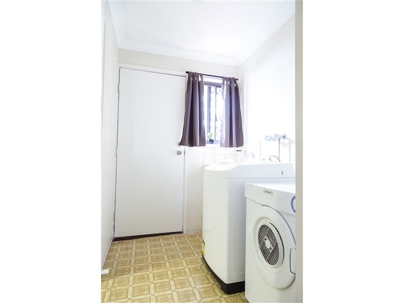 112 Bamboo Avenue, Benowa QLD 4217