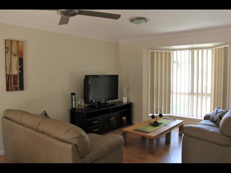 4 Tahan Cresent, Tanah Merah QLD 4128