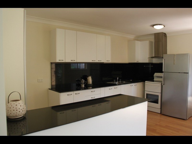 4 Tahan Cresent, Tanah Merah QLD 4128